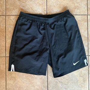 Nike Men’s Shorts Black Size Large With Pockets